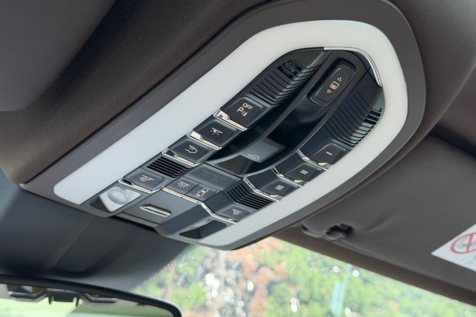 Продам Porsche Cayenne 4.2 diesel  2015 года в Киеве