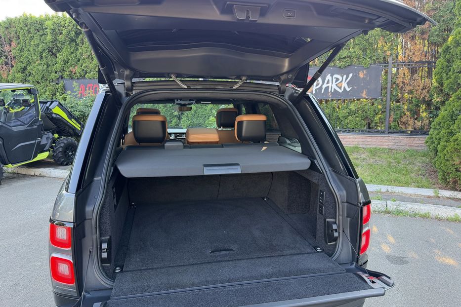 Продам Land Rover Range Rover Autobiography 3.0 d 2018 года в Киеве