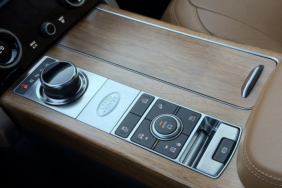 Продам Land Rover Range Rover Autobiography 3.0 d 2018 года в Киеве