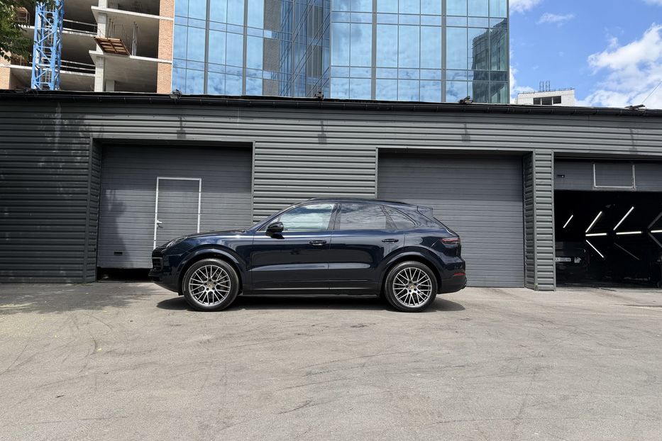 Продам Porsche Cayenne Platinum Edition 2022 года в Киеве