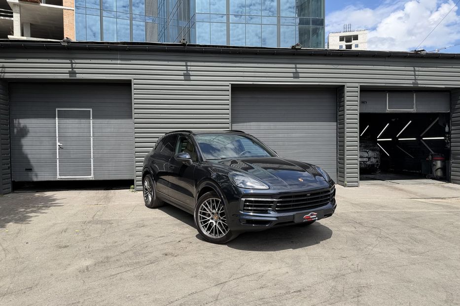 Продам Porsche Cayenne Platinum Edition 2022 года в Киеве