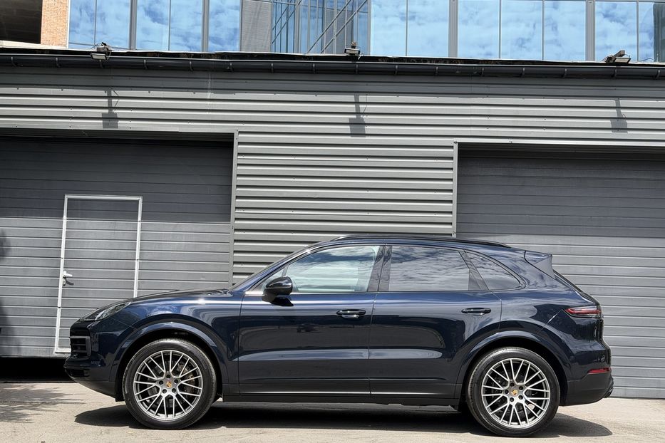 Продам Porsche Cayenne Platinum Edition 2022 года в Киеве