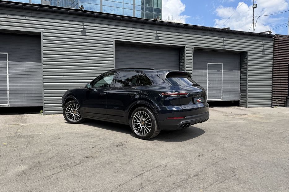 Продам Porsche Cayenne Platinum Edition 2022 года в Киеве