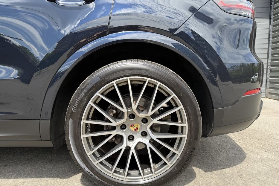 Продам Porsche Cayenne Platinum Edition 2022 года в Киеве