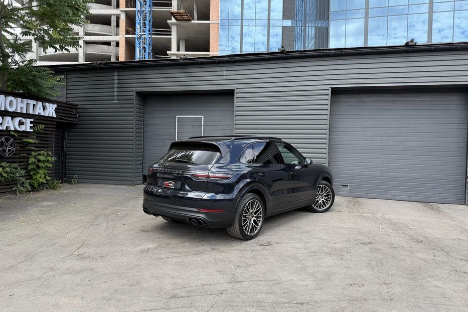 Продам Porsche Cayenne Platinum Edition 2022 года в Киеве