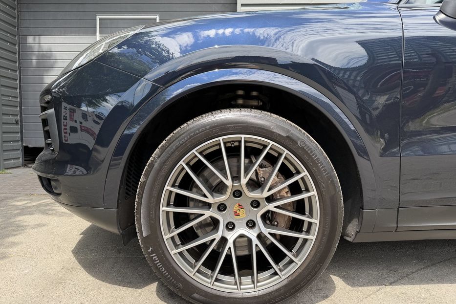 Продам Porsche Cayenne Platinum Edition 2022 года в Киеве