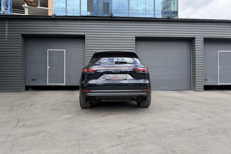 Продам Porsche Cayenne Platinum Edition 2022 года в Киеве