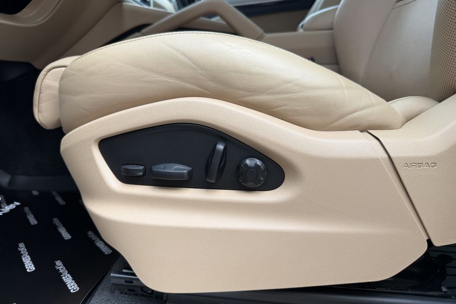 Продам Porsche Cayenne Platinum Edition 2022 года в Киеве