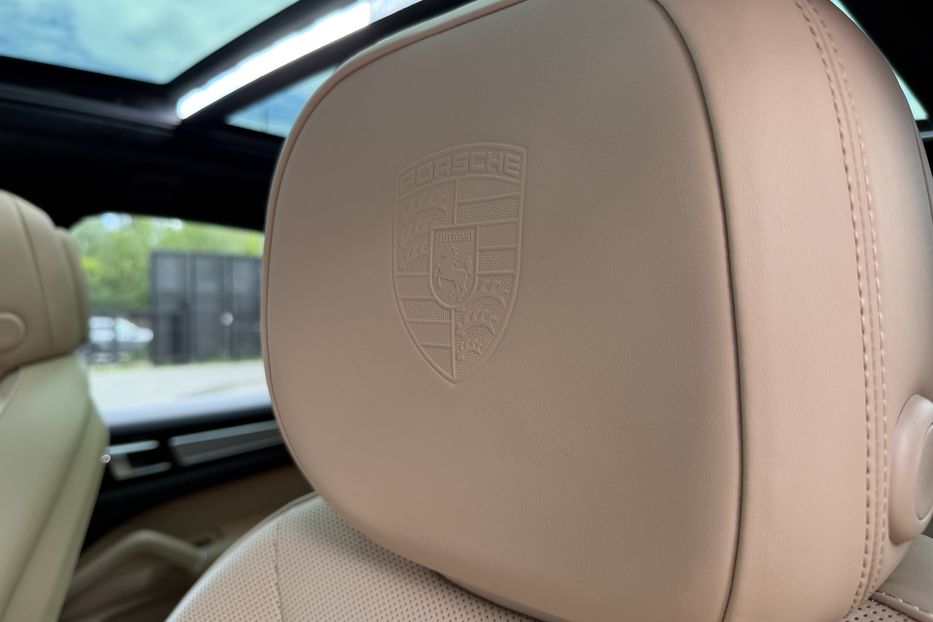 Продам Porsche Cayenne Platinum Edition 2022 года в Киеве