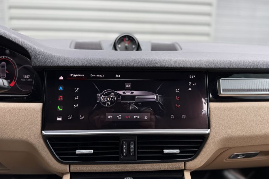 Продам Porsche Cayenne Platinum Edition 2022 года в Киеве