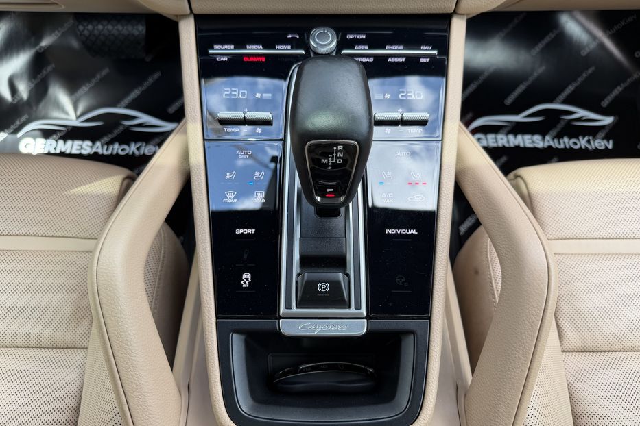 Продам Porsche Cayenne Platinum Edition 2022 года в Киеве