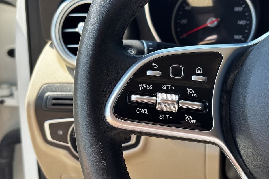 Продам Mercedes-Benz GLC-Class 300 2020 года в Львове