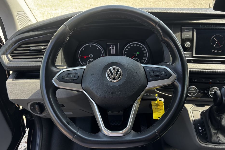 Продам Volkswagen Caravella 2.0 110квт DSG авто у Львові 2020 года в Львове
