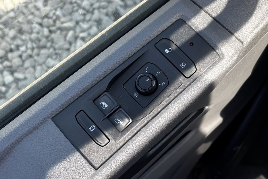 Продам Volkswagen Caravella 2.0 110квт DSG авто у Львові 2020 года в Львове