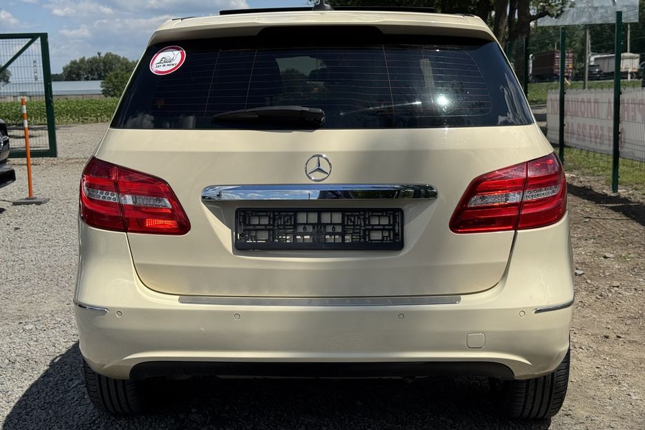 Продам Mercedes-Benz B-Class COMIS  2014 года в г. Умань, Черкасская область