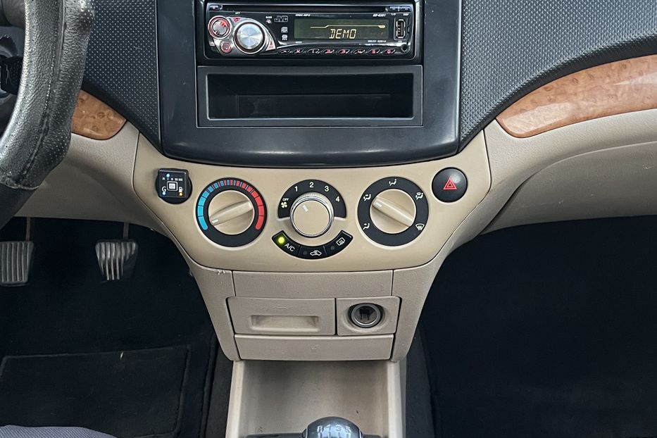 Продам Chevrolet Aveo Офіційна 2008 года в Николаеве