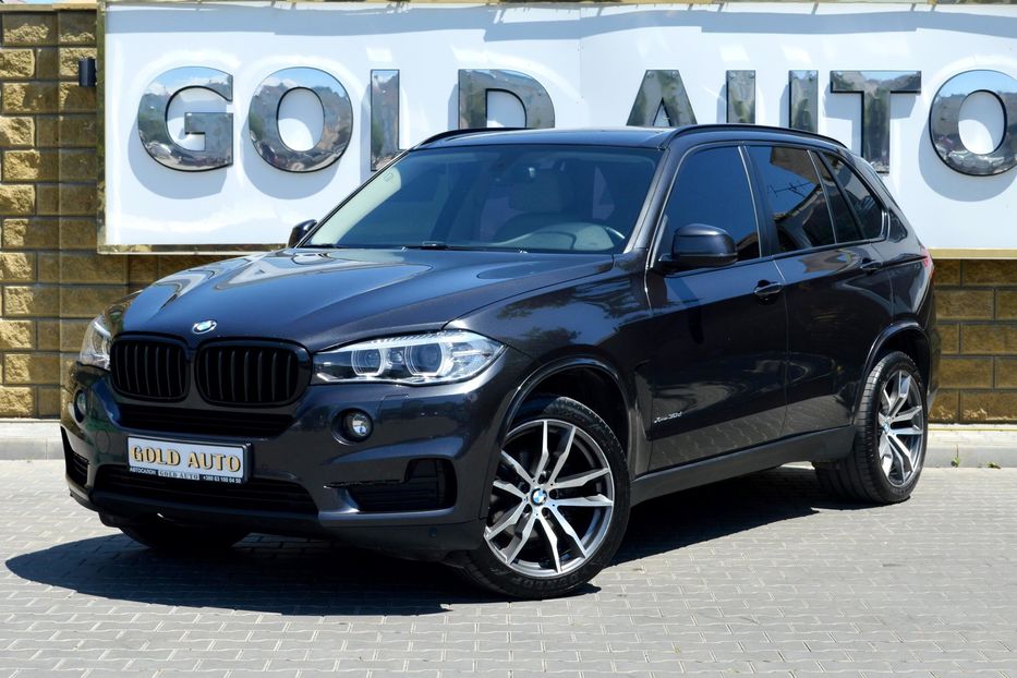 Продам BMW X5 2017 года в Одессе