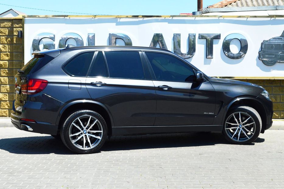 Продам BMW X5 2017 года в Одессе