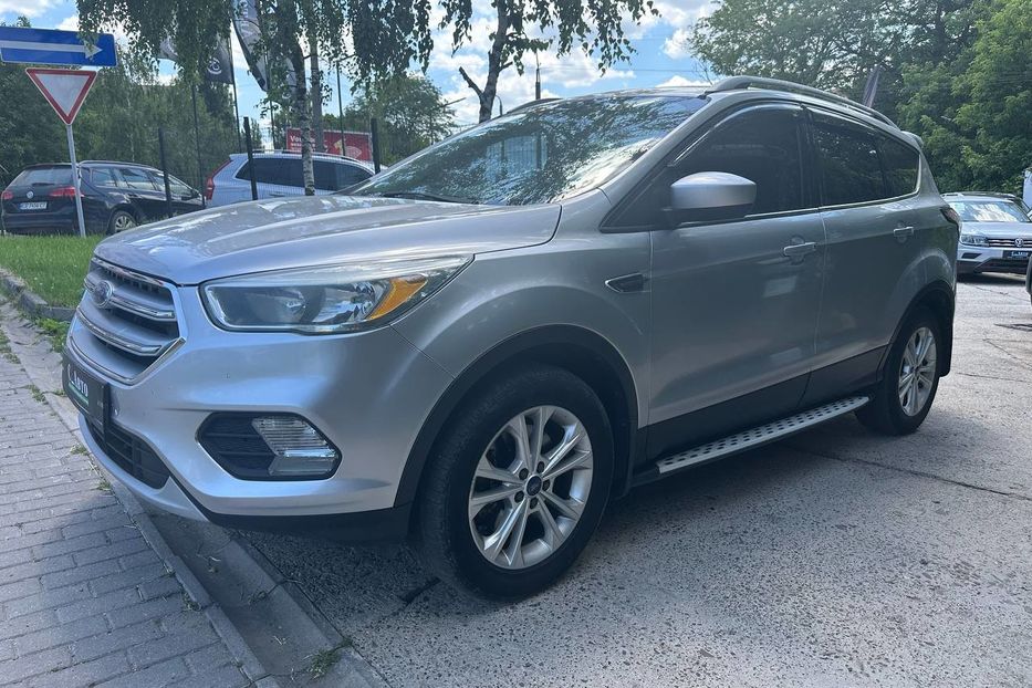 Продам Ford Escape 2016 года в Черновцах