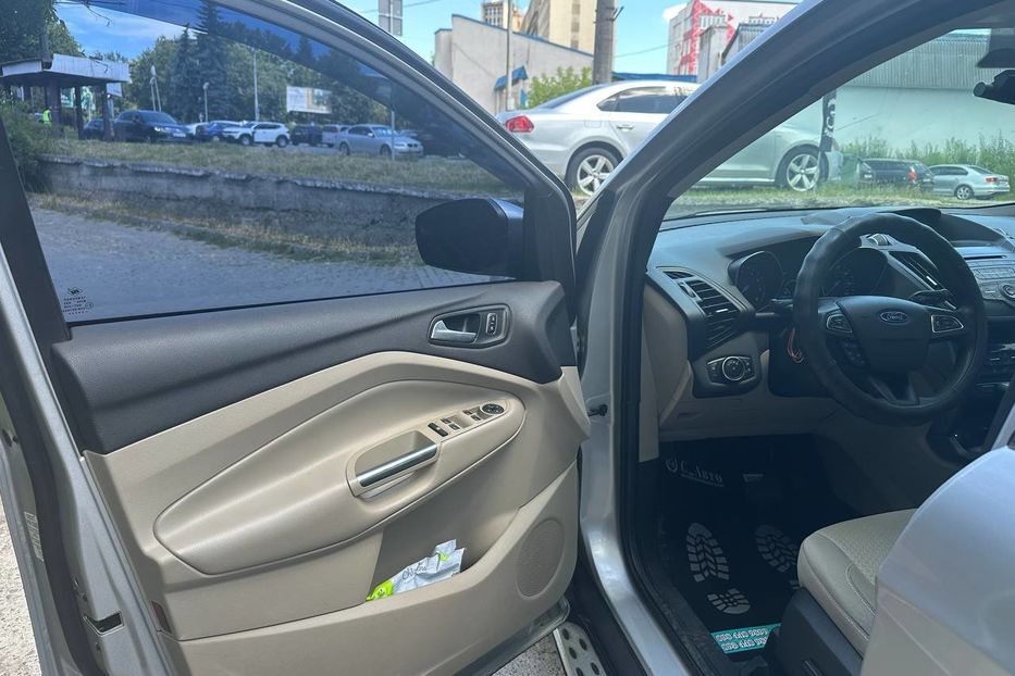 Продам Ford Escape 2016 года в Черновцах