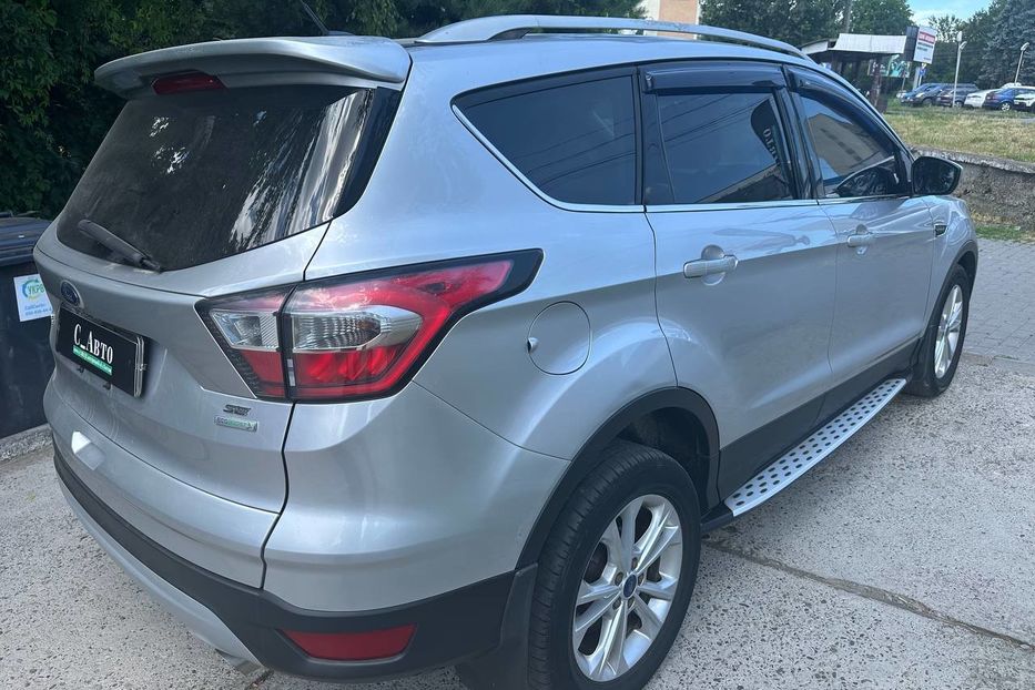 Продам Ford Escape 2016 года в Черновцах