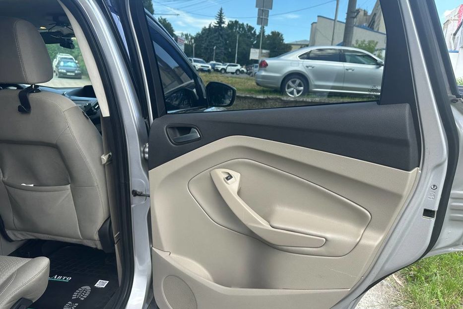 Продам Ford Escape 2016 года в Черновцах