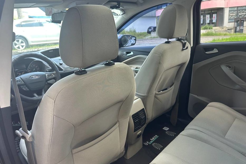 Продам Ford Escape 2016 года в Черновцах