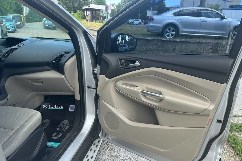 Продам Ford Escape 2016 года в Черновцах