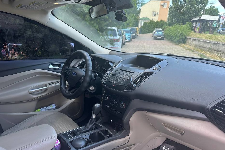 Продам Ford Escape 2016 года в Черновцах
