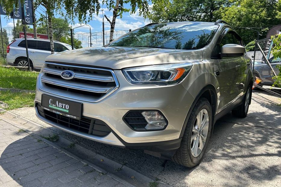 Продам Ford Escape SE 2017 года в Черновцах