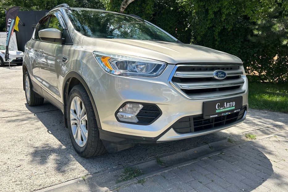 Продам Ford Escape SE 2017 года в Черновцах