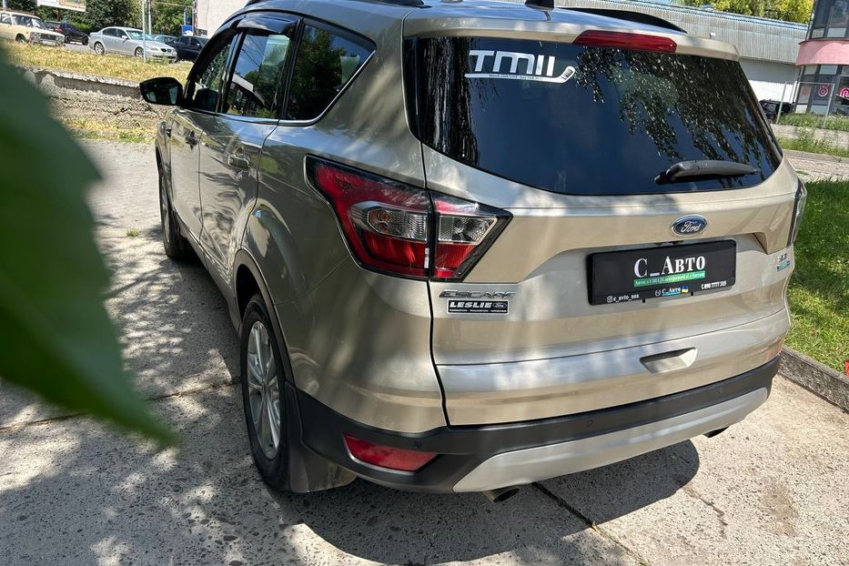 Продам Ford Escape SE 2017 года в Черновцах
