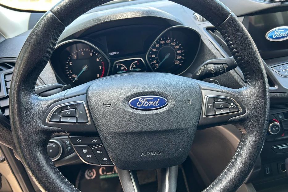 Продам Ford Escape SE 2017 года в Черновцах