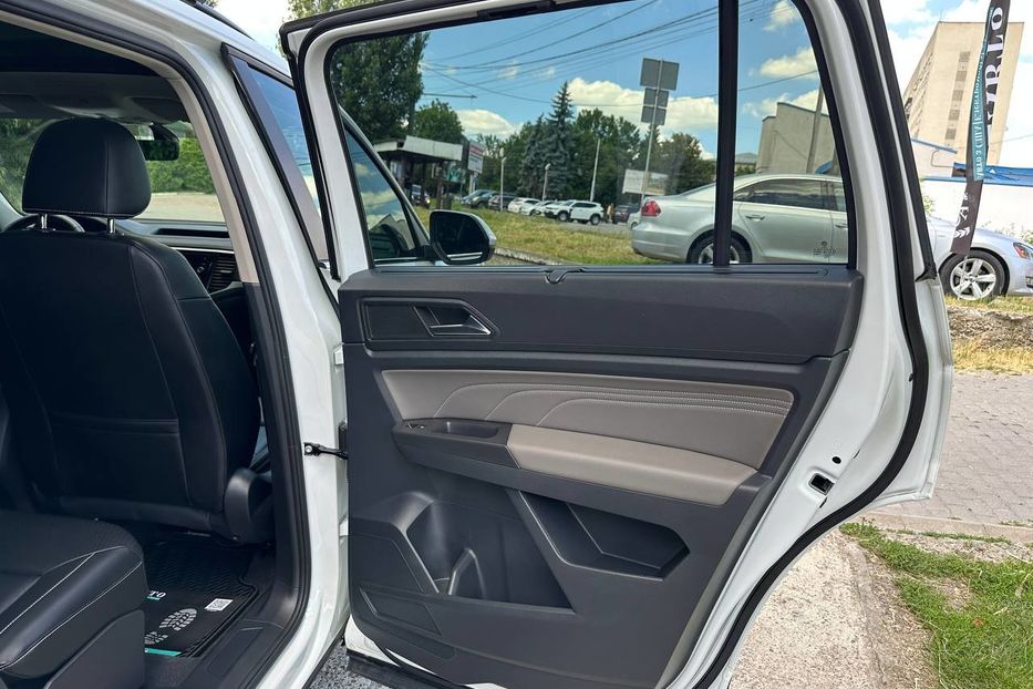 Продам Volkswagen Atlas 2022 года в Черновцах