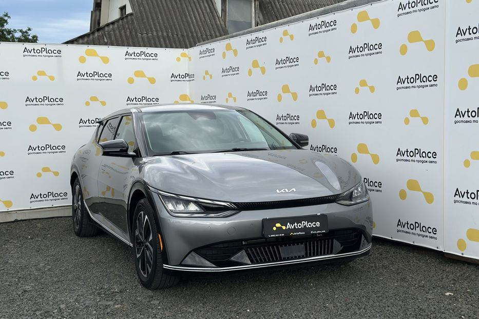 Продам Kia EV6 2023 года в Луцке