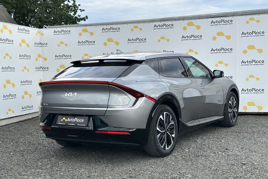 Продам Kia EV6 2023 года в Луцке