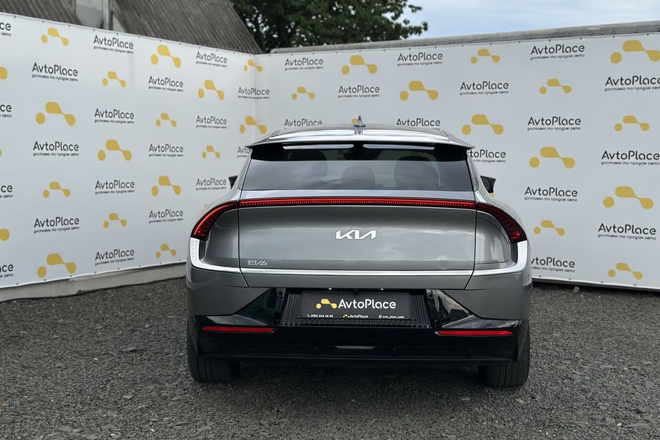 Продам Kia EV6 2023 года в Луцке