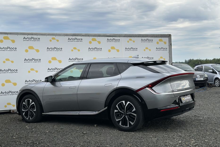 Продам Kia EV6 2023 года в Луцке