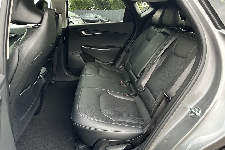 Продам Kia EV6 2023 года в Луцке
