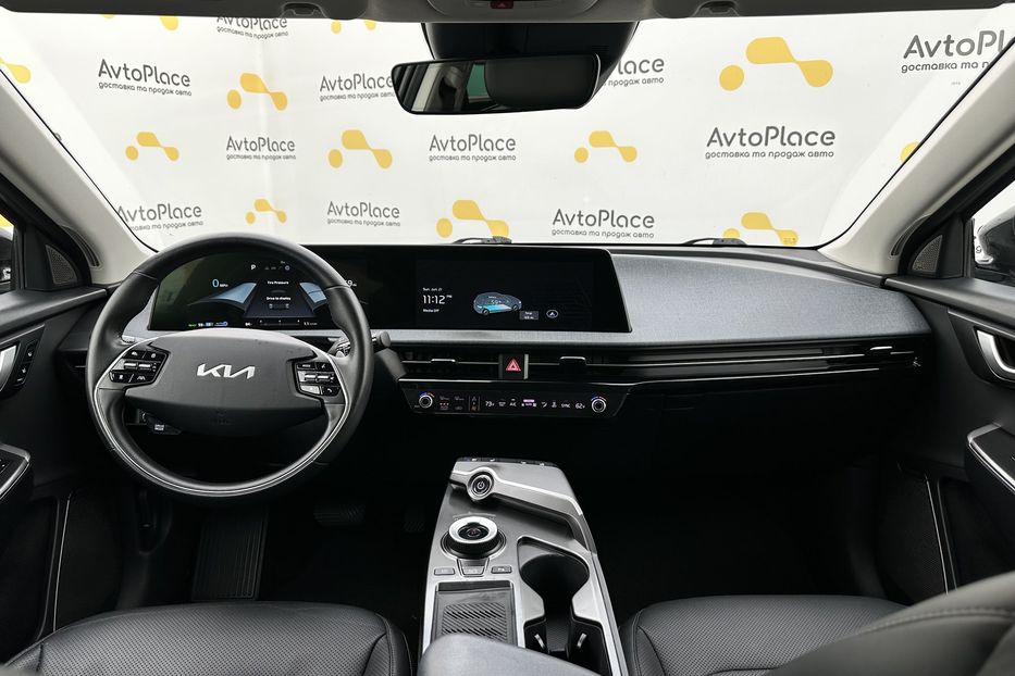 Продам Kia EV6 2023 года в Луцке