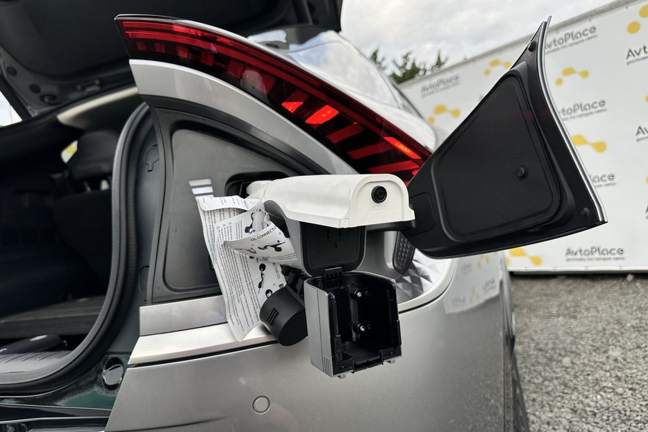 Продам Kia EV6 2023 года в Луцке