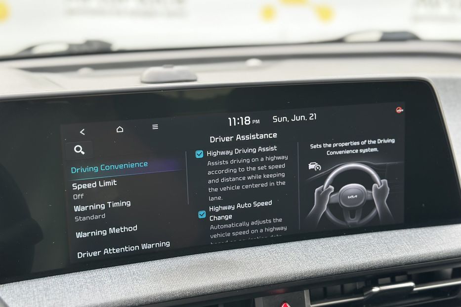 Продам Kia EV6 2023 года в Луцке