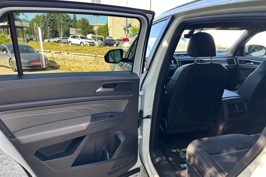 Продам Volkswagen Atlas R-Line 2021 года в Черновцах