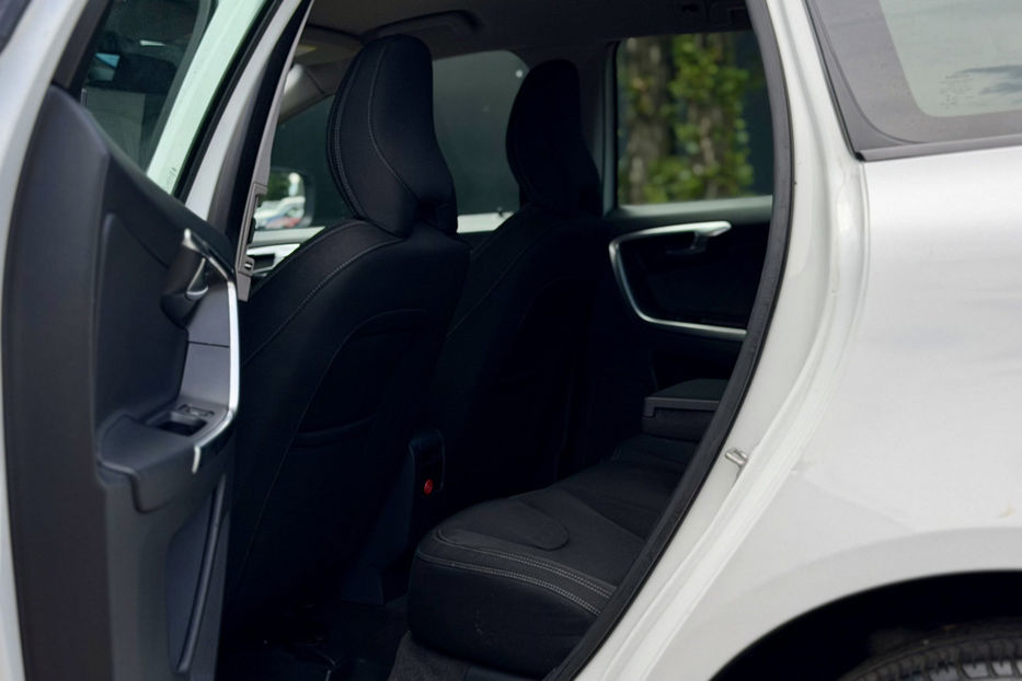 Продам Volvo XC60 2.4 MT (163 к.с.) AWD  2014 года в Киеве