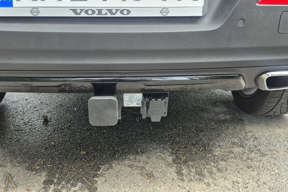 Продам Volvo XC60 XC40 T5 R-DESIGN 2020 года в Киеве