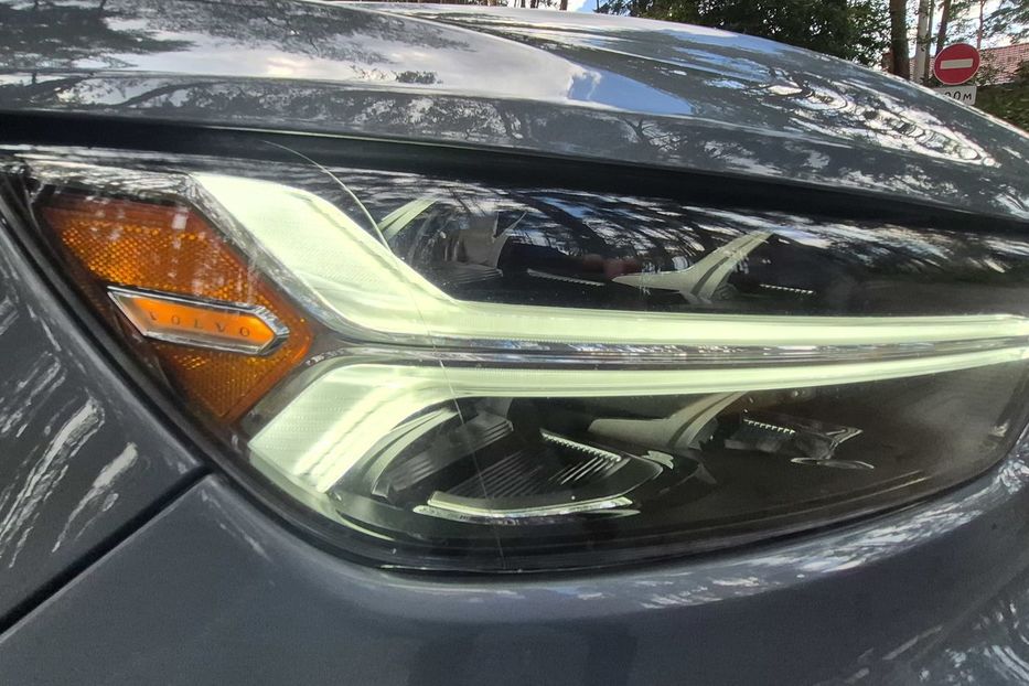 Продам Volvo XC60 XC40 T5 R-DESIGN 2020 года в Киеве