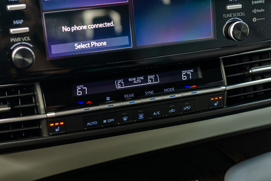 Продам Toyota Sienna HYBRID 2020 года в Киеве