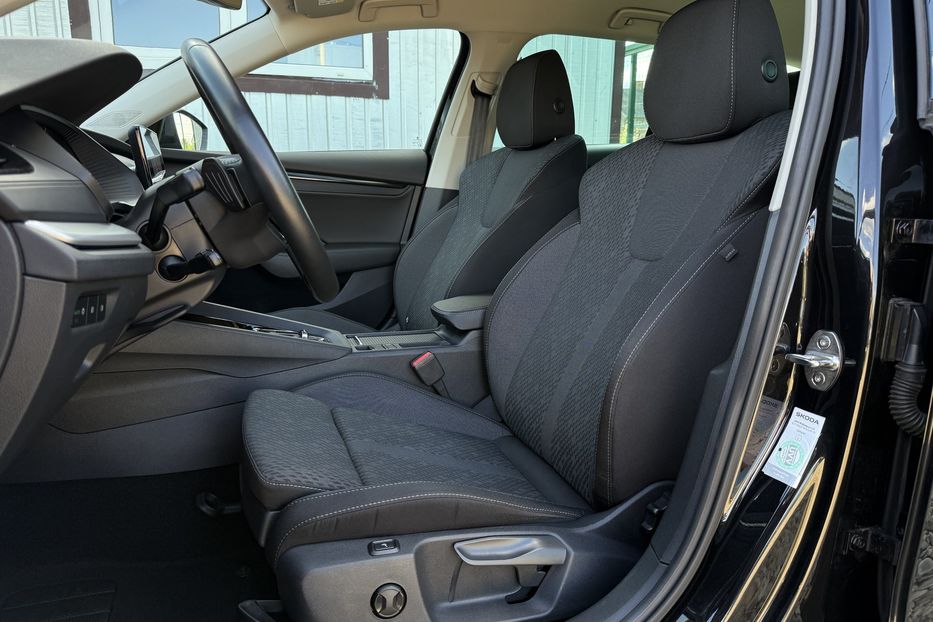 Продам Skoda Octavia А8 2.0TDI 150кс МАСАЖ, FUL LED 2023 года в Львове
