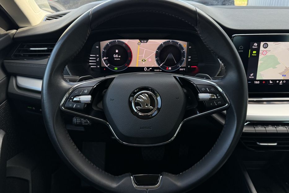 Продам Skoda Octavia А8 2.0TDI 150кс МАСАЖ, FUL LED 2023 года в Львове