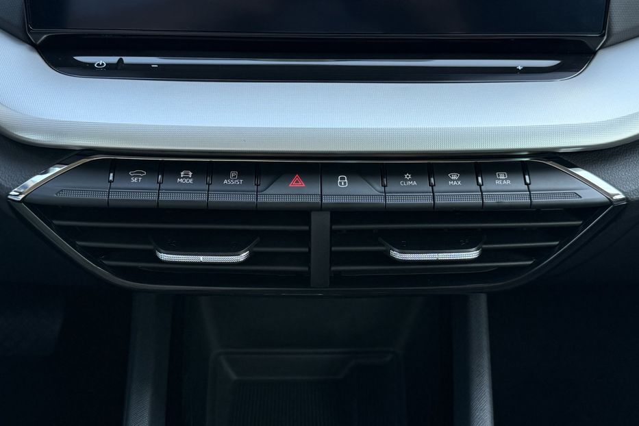 Продам Skoda Octavia А8 2.0TDI 150кс МАСАЖ, FUL LED 2023 года в Львове